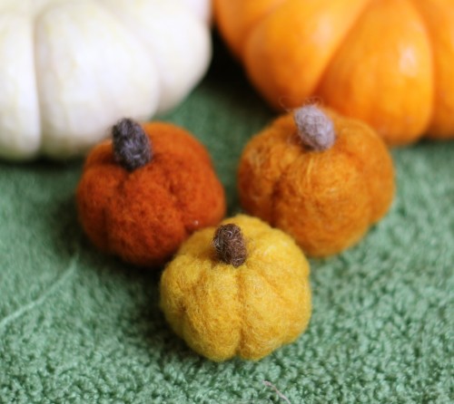 felt pumpkins
